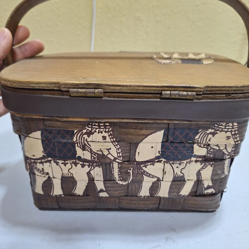 Vintage Caro-Nan Style Woven Wood Basket Purse Elephant Box Handbag Wooden Picni